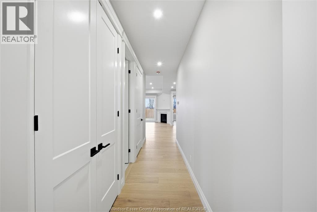 440 CASERTA CRESCENT, Windsor — photo 3