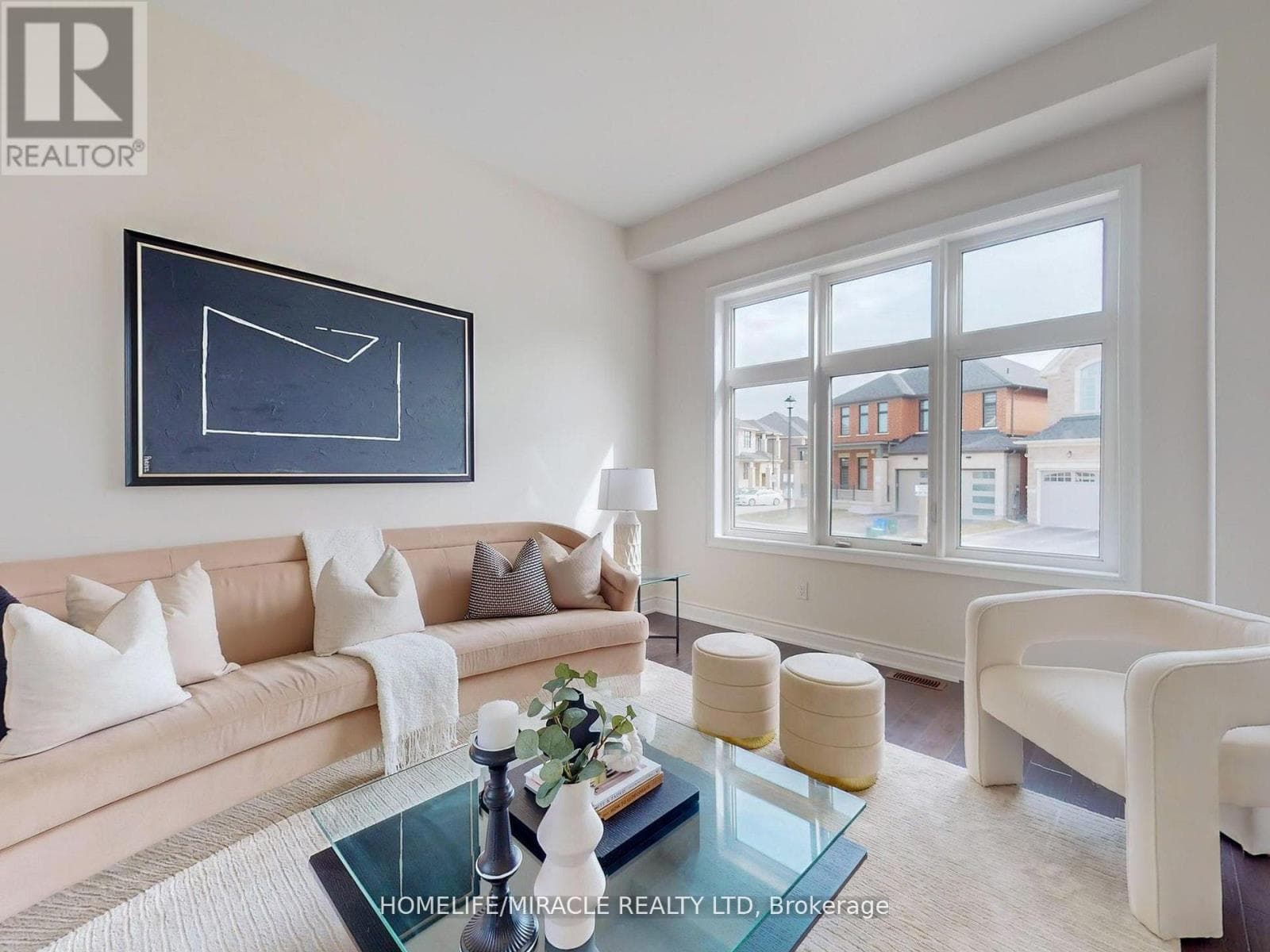 25 JOINER CIRCLE, Toronto — photo 4