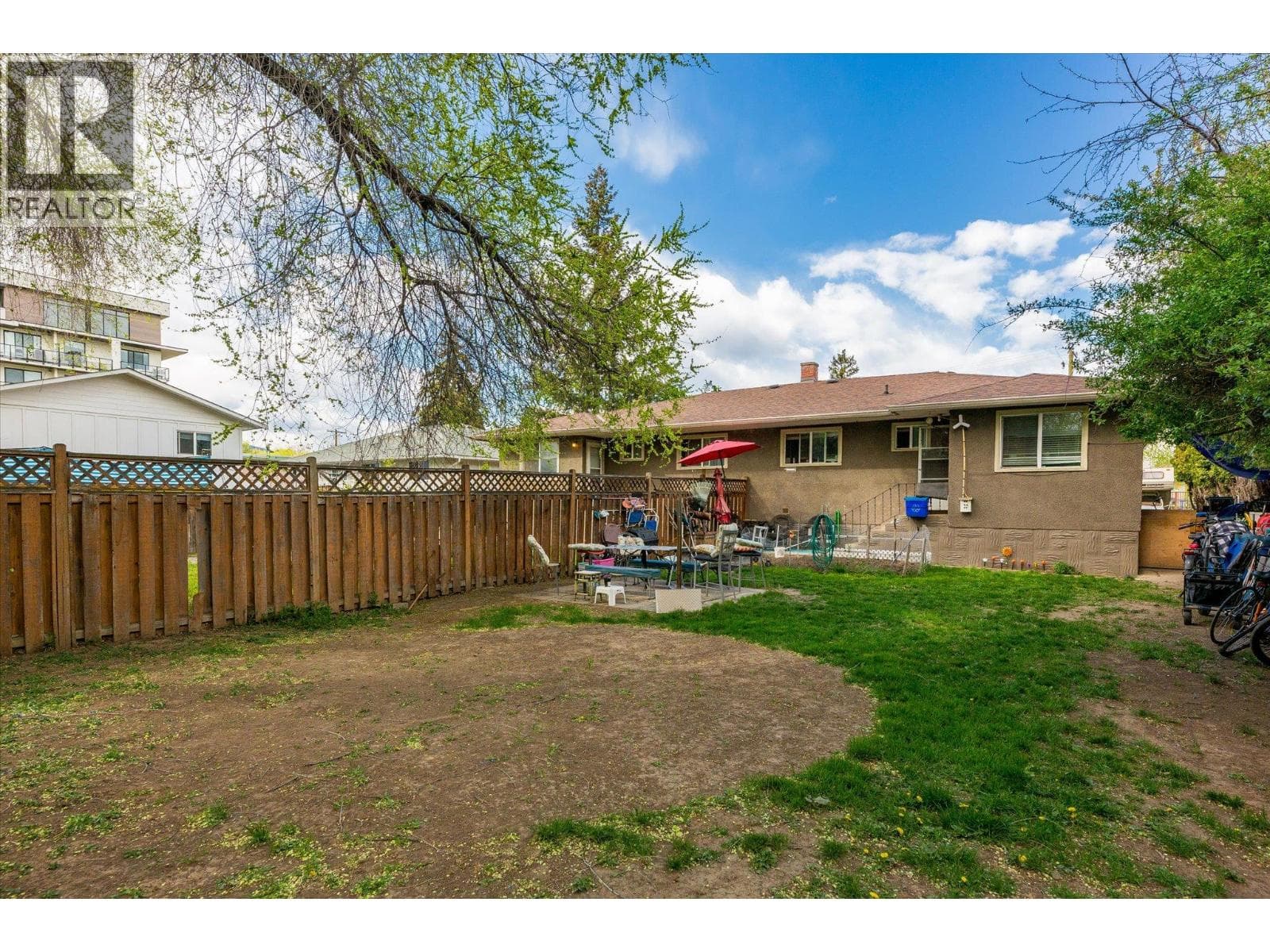 1333 BELAIRE AVENUE, Interior REALTORS® — photo 4