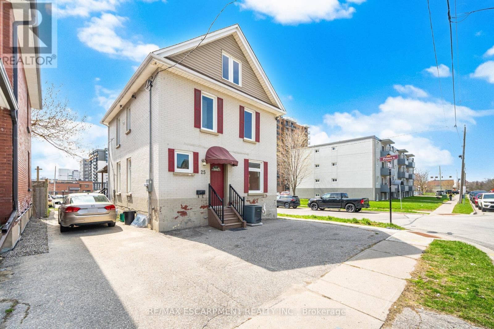 25 COLBORNE STREET WEST, Toronto — photo 2