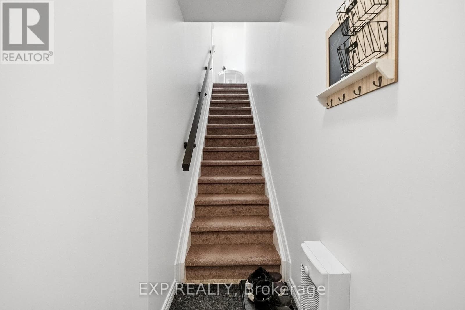 2 - 2224 MARBLE CRESCENT, Ottawa — photo 3