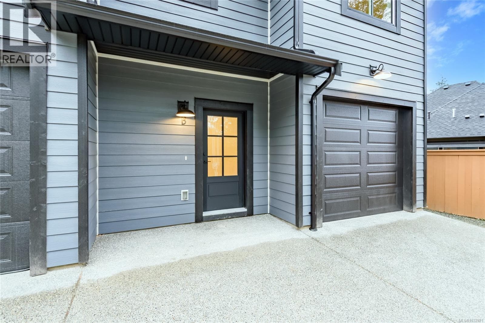 B 1044 Lazo Rd, Vancouver Island — photo 5