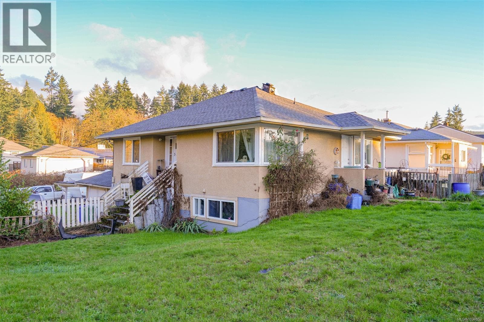 3948 ARGYLE STREET, Vancouver Island — photo 3