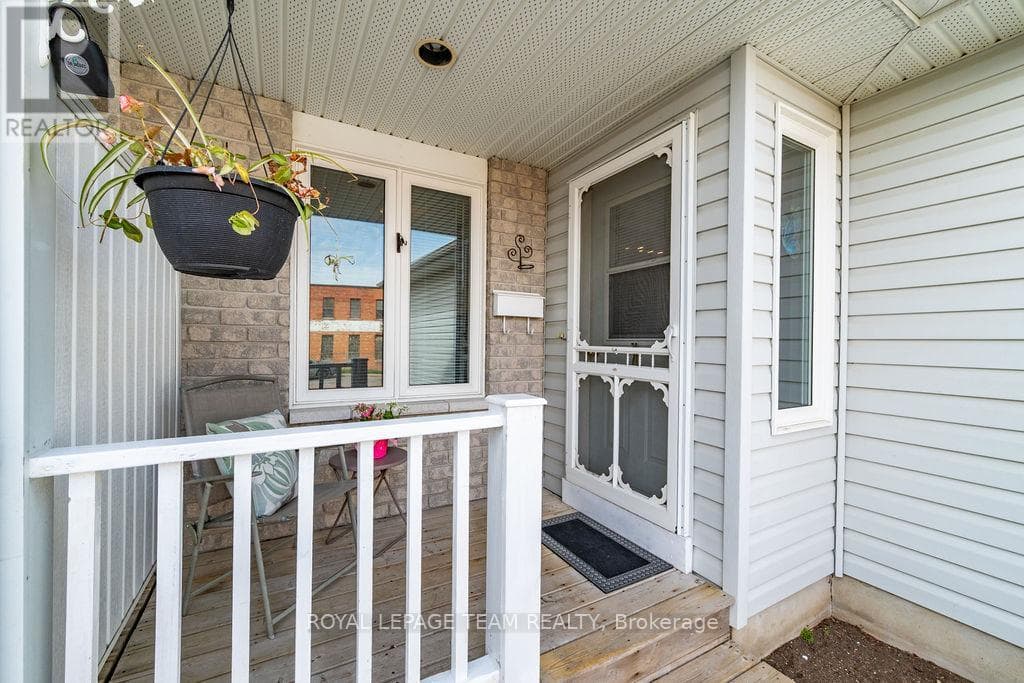 205 RENFREW AVENUE W, Renfrew County — photo 4