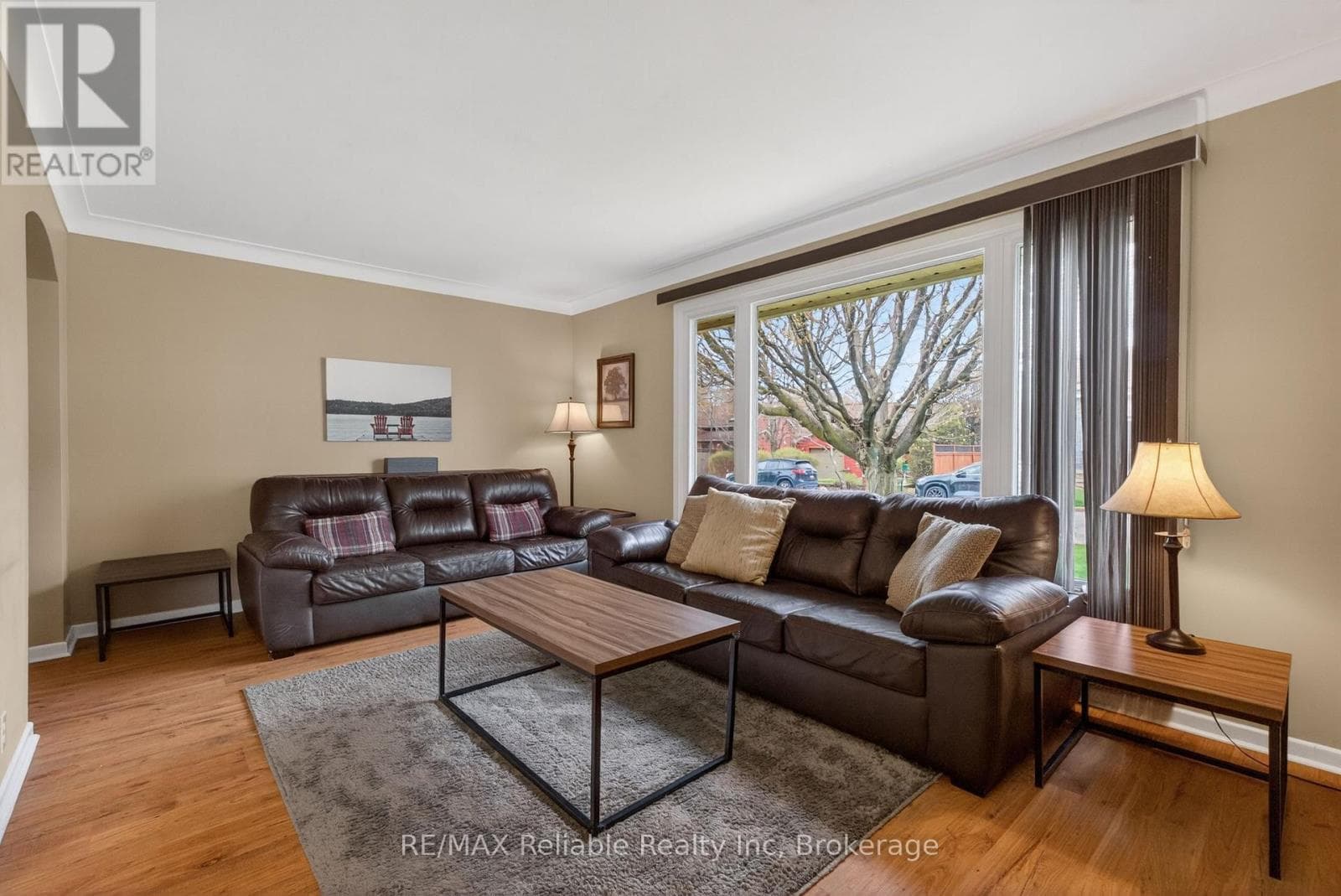 131 CAYLEY STREET, OnePoint — photo 5
