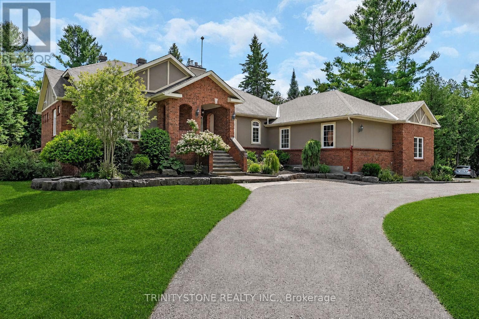 36 SAWGRASS CIRCLE in MUNSTER - ASHTON