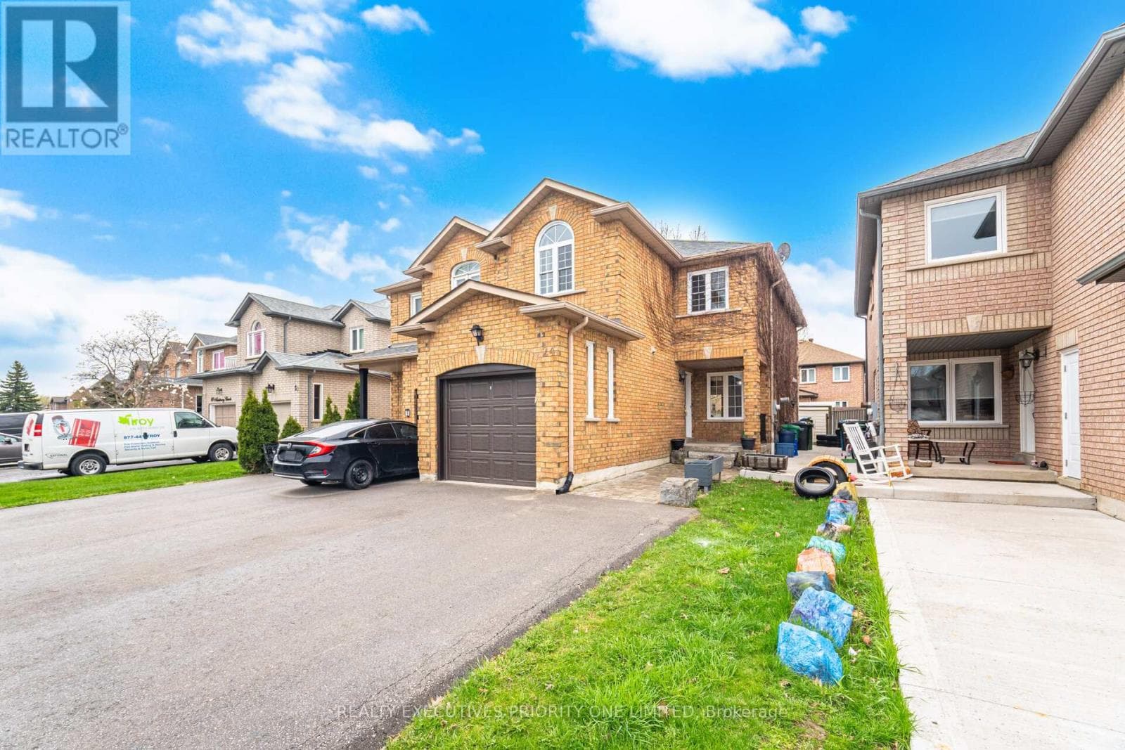 24 ARCHBURY CIRCLE, Toronto — photo 2