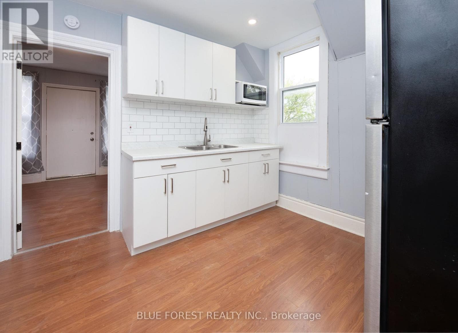 128 WEST STREET, London and St. Thomas — photo 4