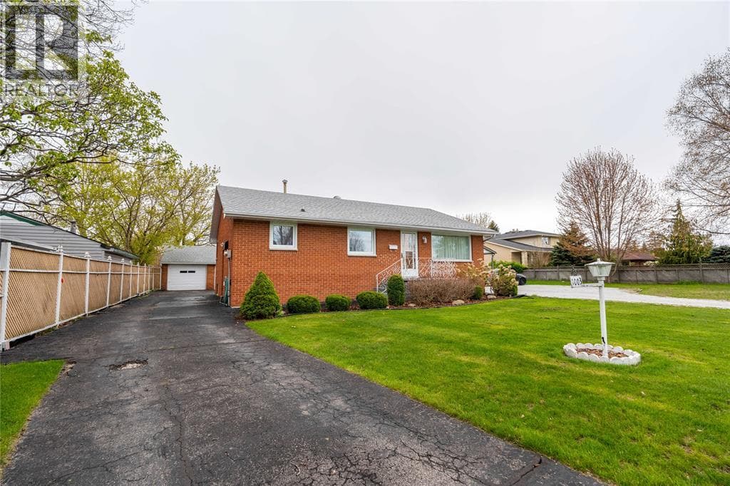 1003 MICHIGAN AVENUE, Sarnia — photo 2