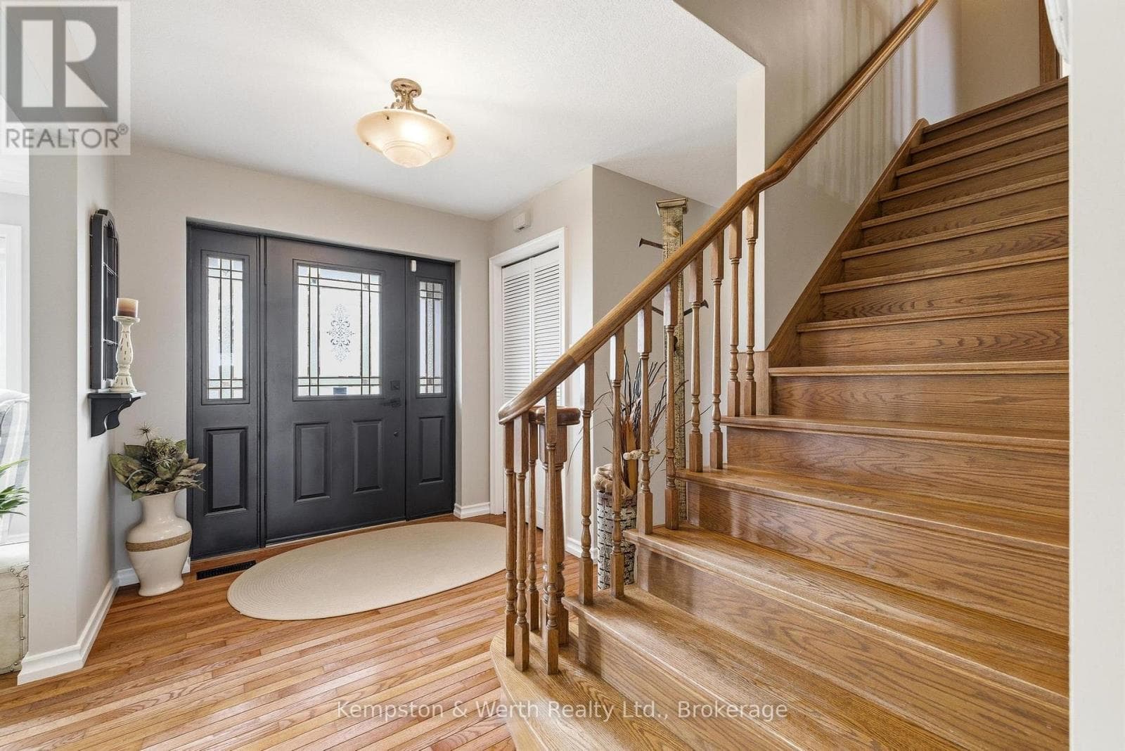 890 PERKIN CRESCENT, OnePoint — photo 4