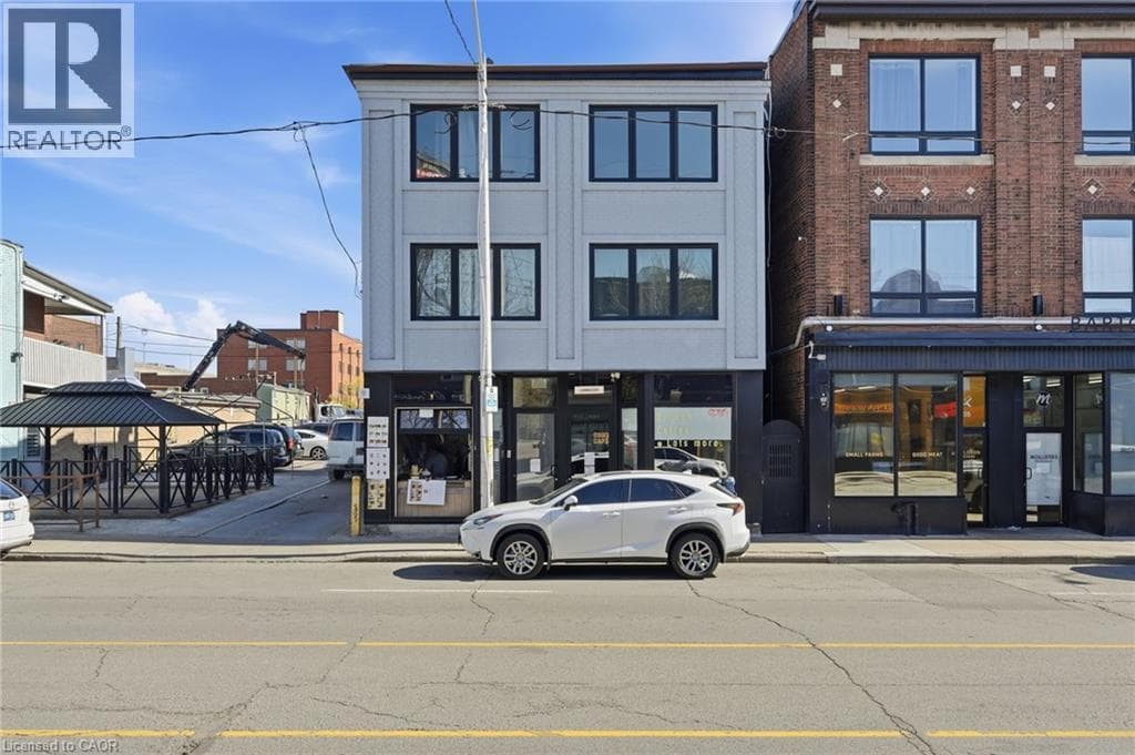 301-303 BARTON Street E in Landsdale