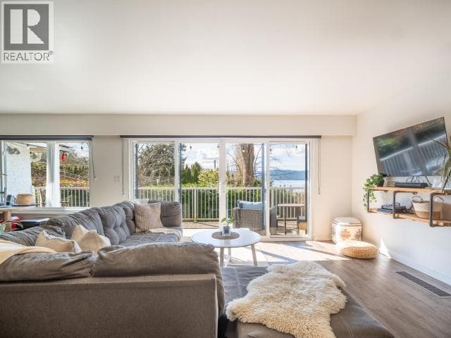 2277 PHILLIPS ROAD, Powell River — photo 3