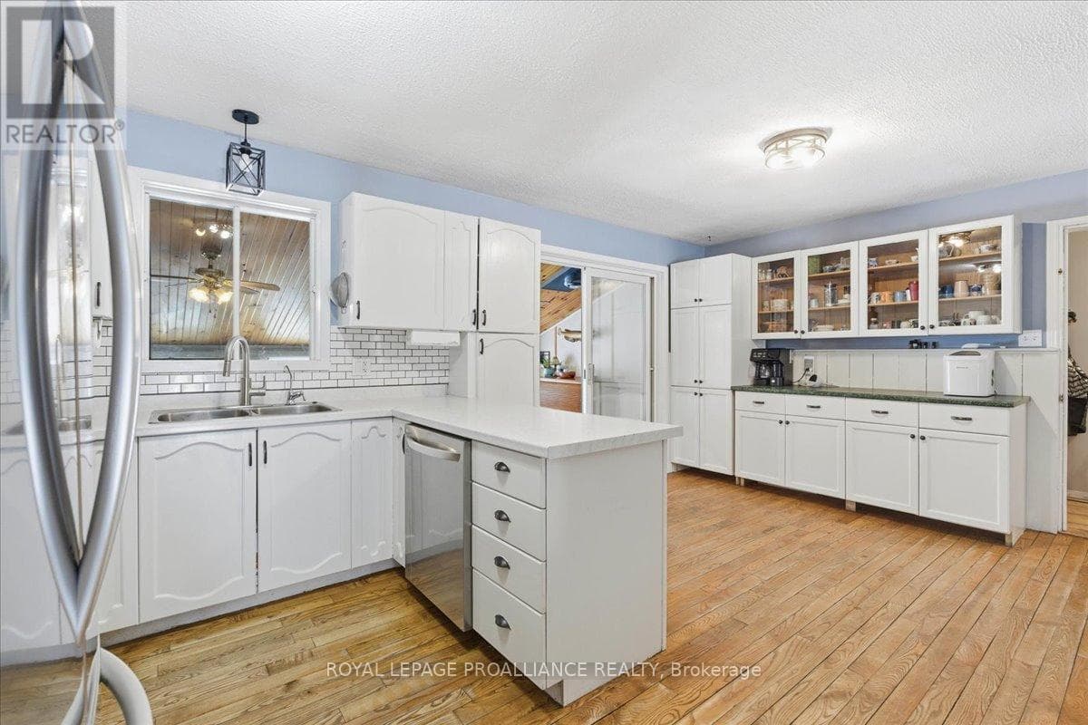 1442 QUIN MO LAC ROAD, Central Lakes — photo 5