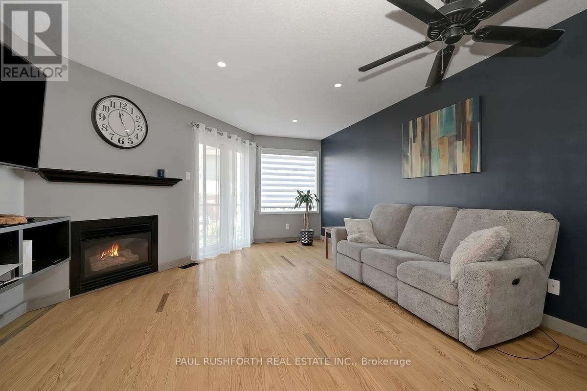 11 - 1400 WILDBERRY COURT, Ottawa — photo 3