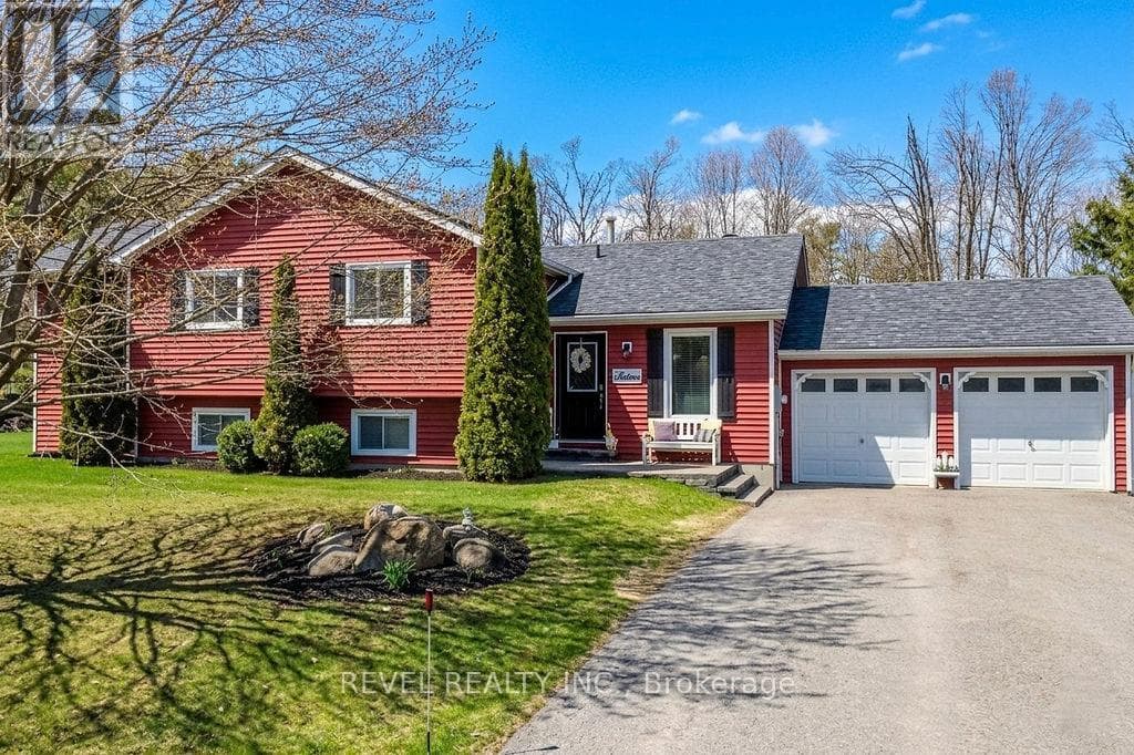 16 SUMAC CRESCENT in 
