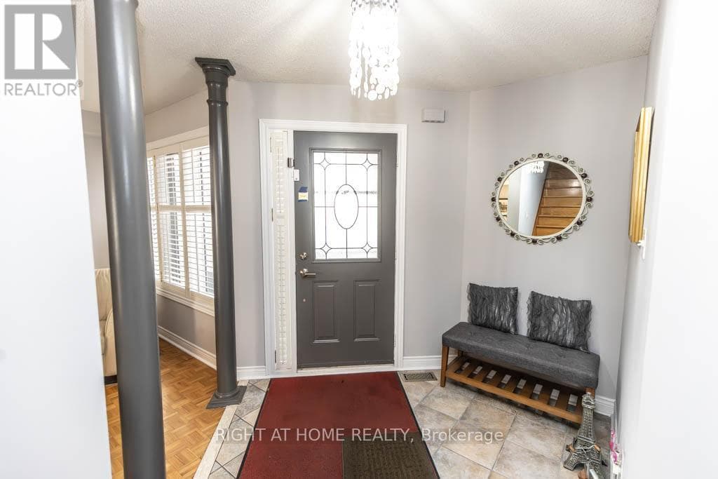 63 PAVIN CRESCENT, Toronto — photo 4
