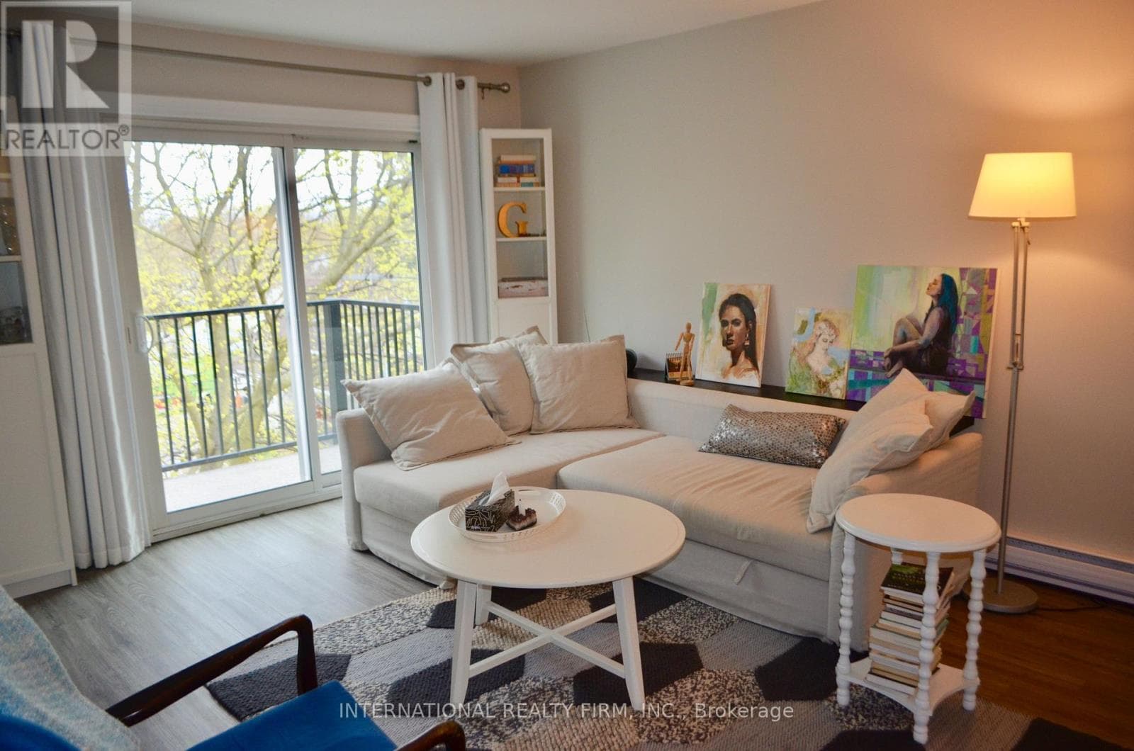 407 - 25 COLLEGE STREET E, Toronto — photo 3