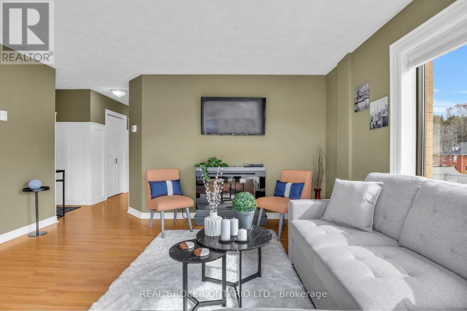 1717 E 2ND Avenue E Unit# 505, Toronto — photo 5
