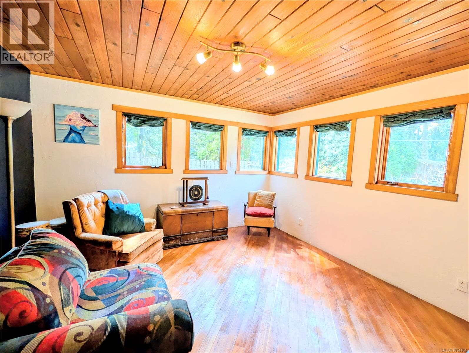 948 HARRISON WAY, Vancouver Island — photo 2