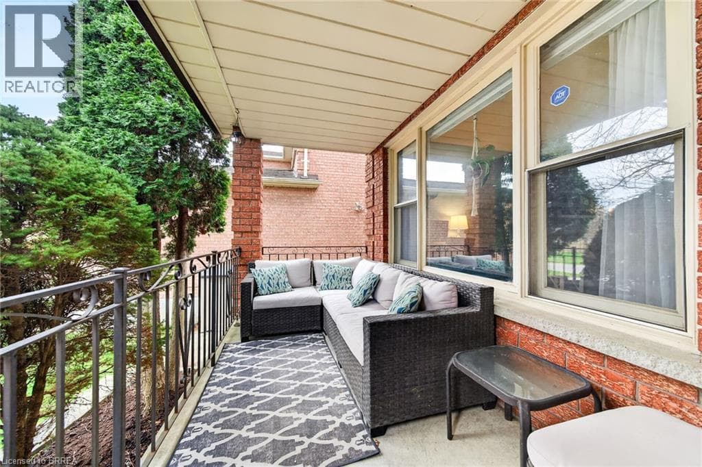 3 BOWES COURT, Brantford — photo 3