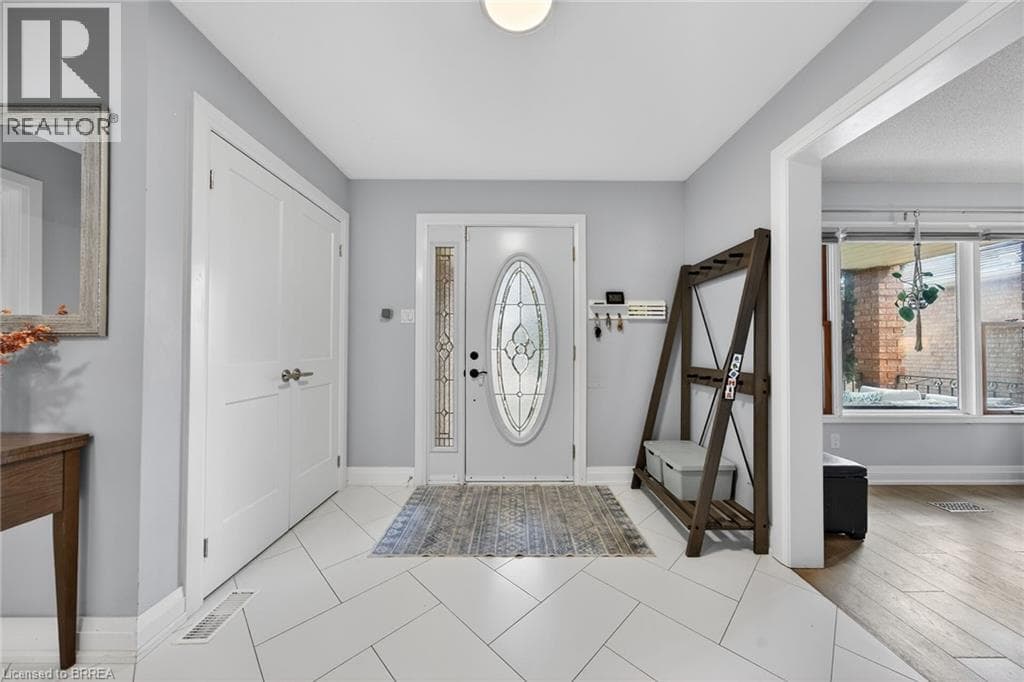 3 BOWES COURT, Brantford — photo 4