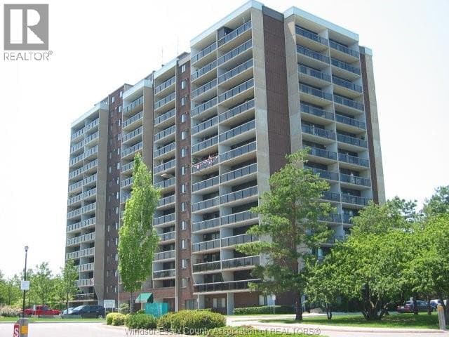 9099 RIVERSIDE DRIVE East Unit# W610 in Riverside