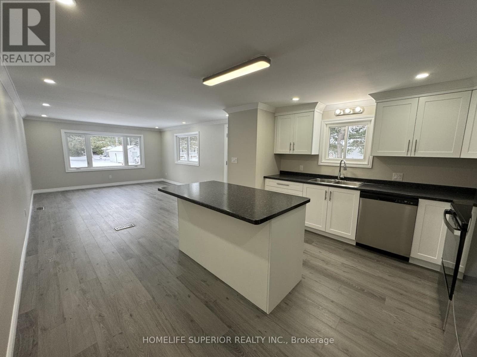 10 BELMONT STREET, Central Lakes — photo 4