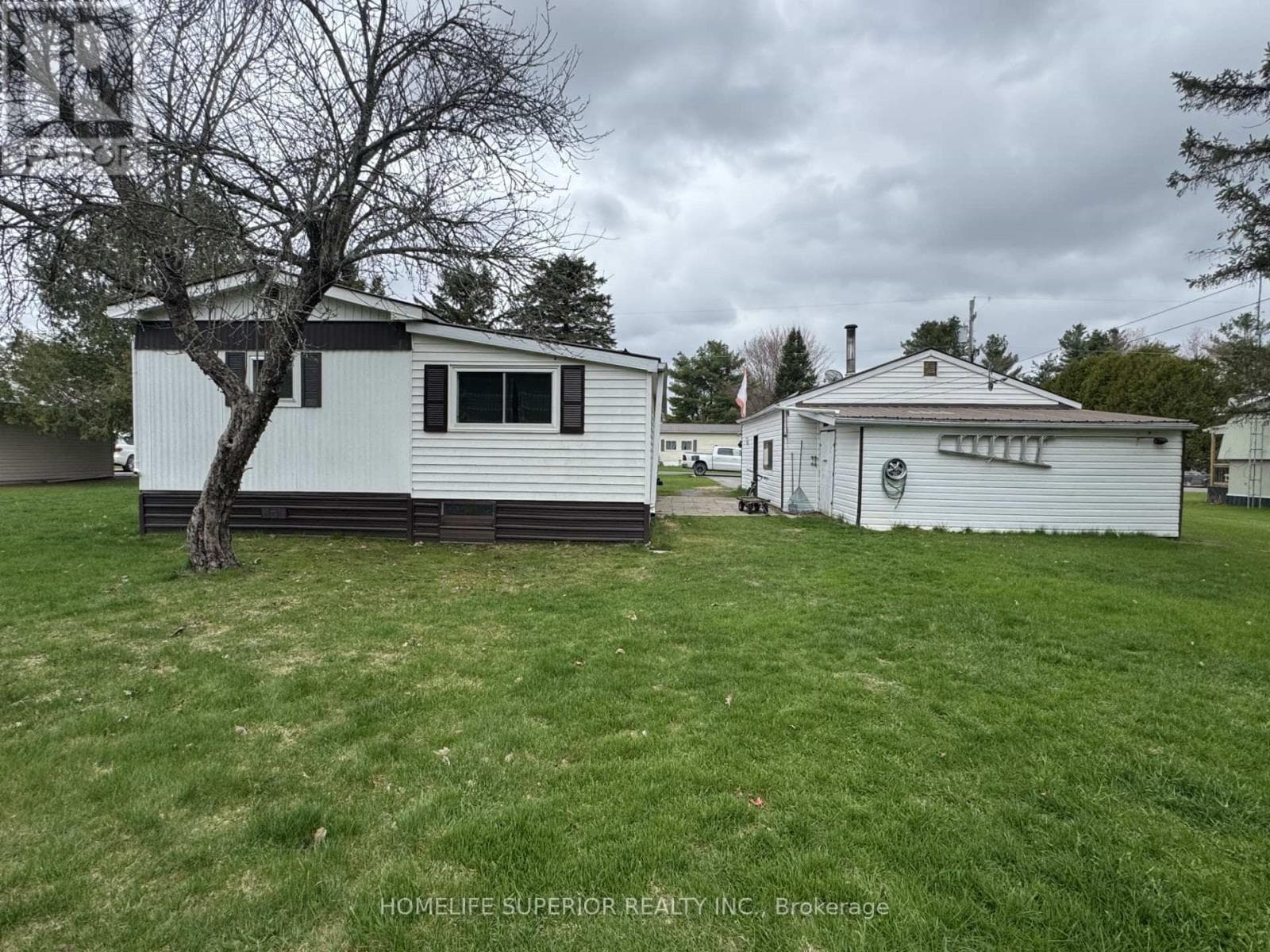 37 METHUEN STREET, Central Lakes