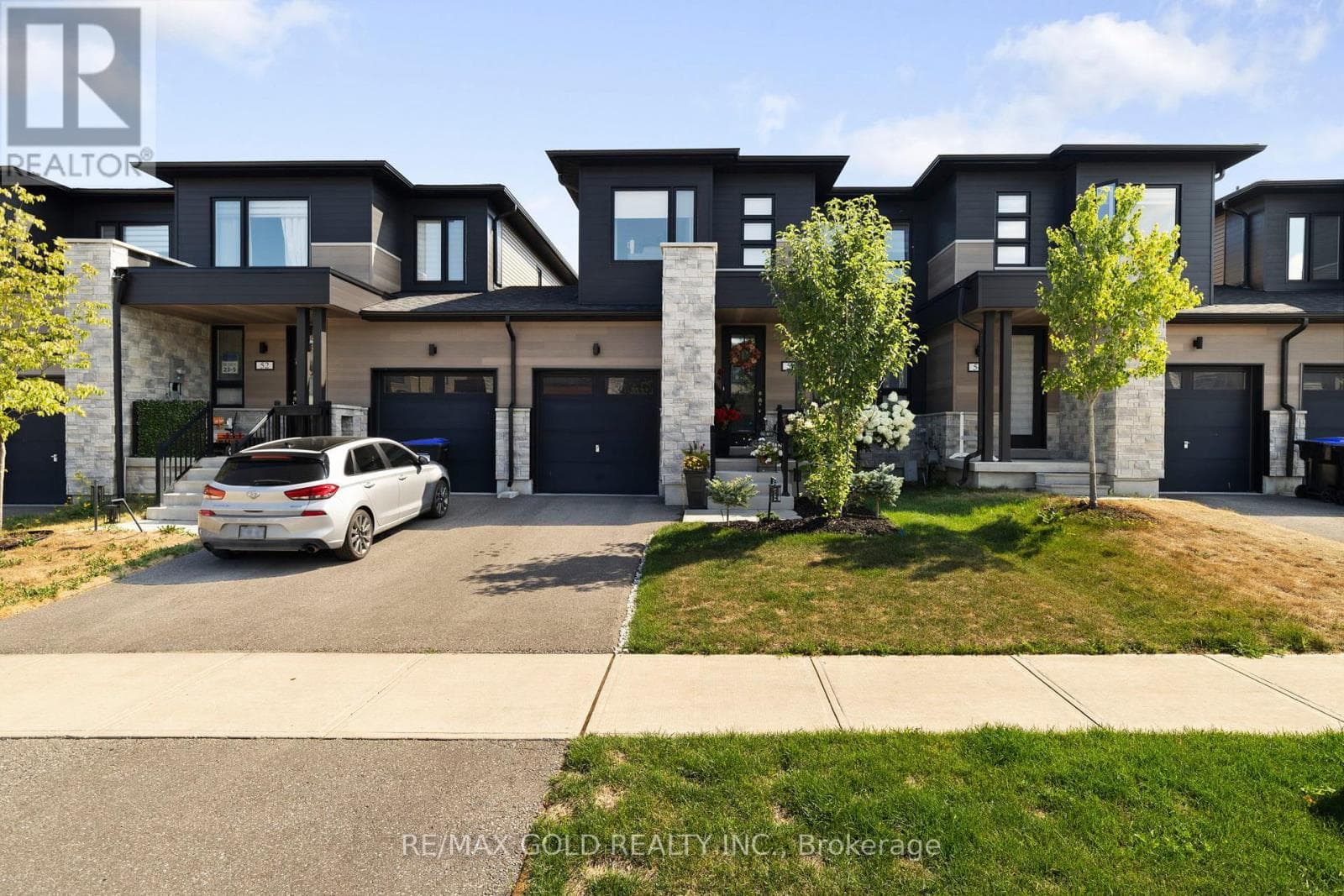 54 EBERHARDT DRIVE, Toronto — photo 3