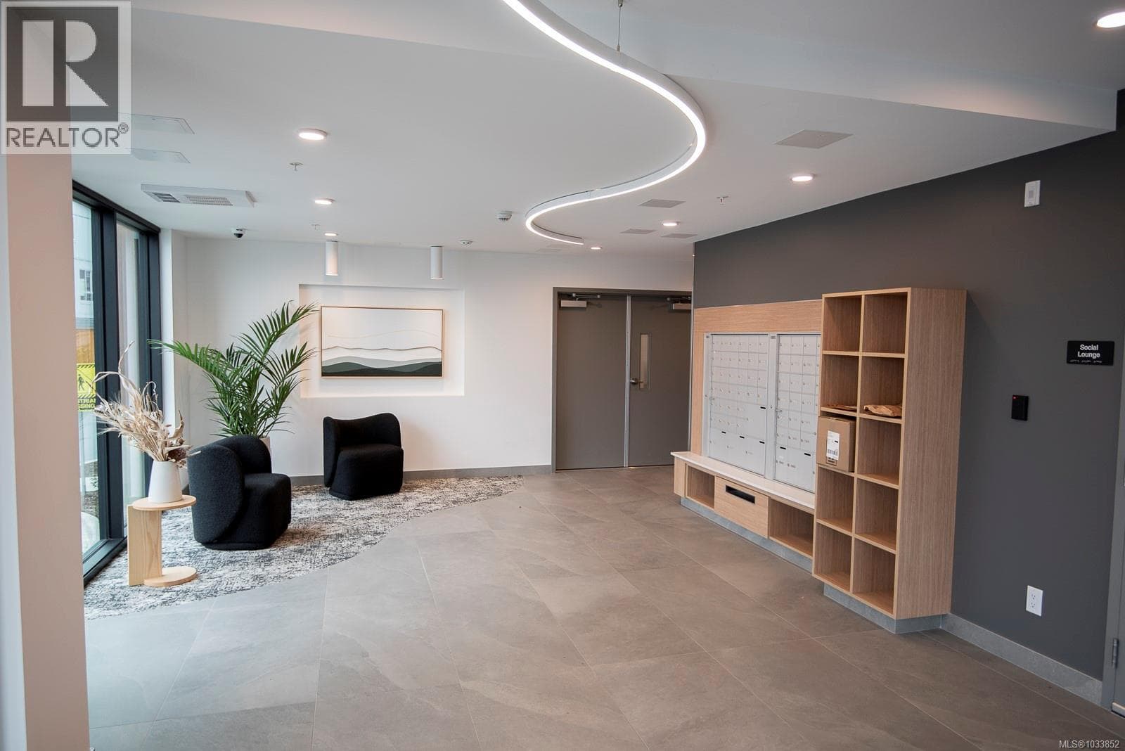 300 3564A Ryder Hesjedal Way, Victoria — photo 3