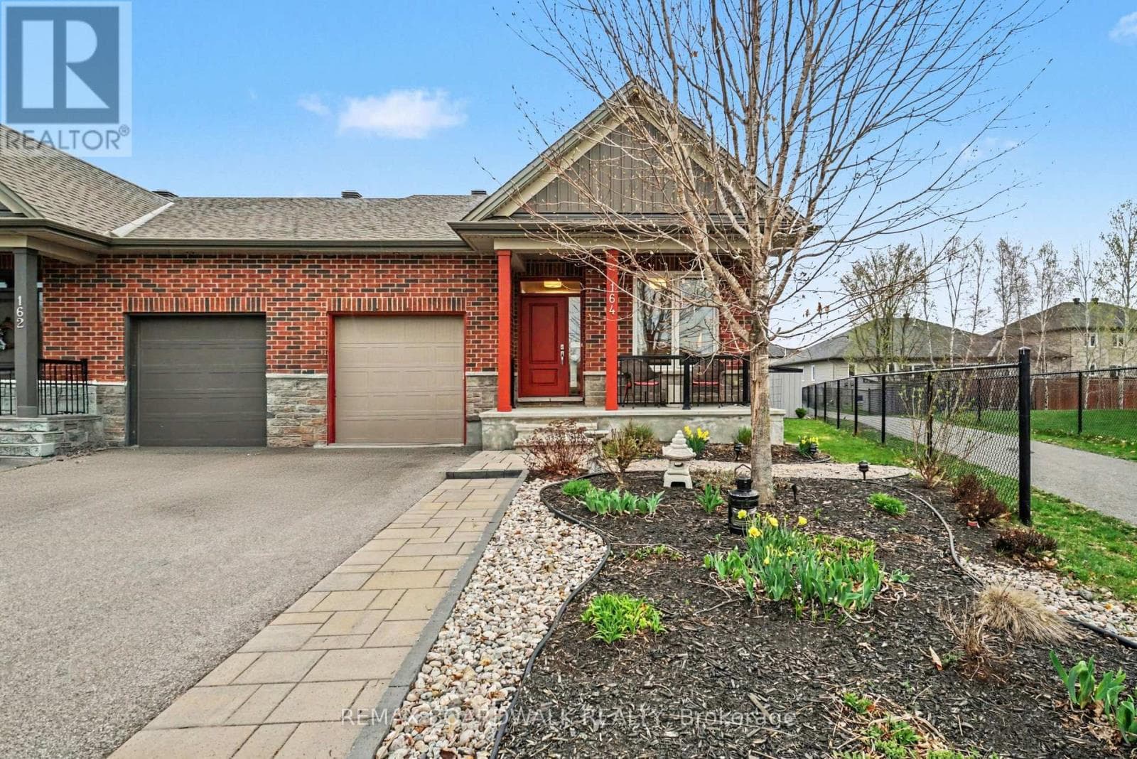 164 BOXCAR CRESCENT, Ottawa — photo 2