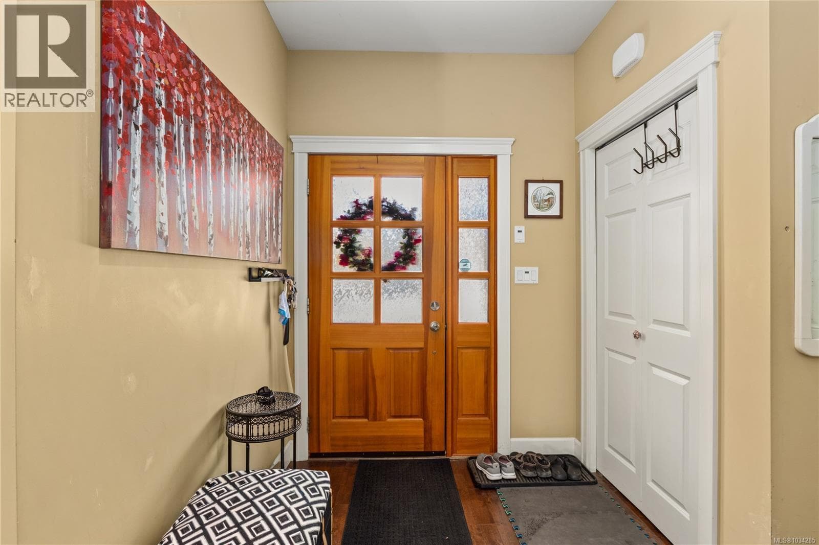 5969 STONEHAVEN DRIVE, Vancouver Island — photo 2