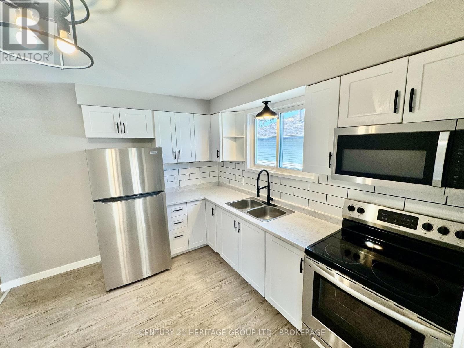 356 OWENS CRESCENT, Kingston — photo 4