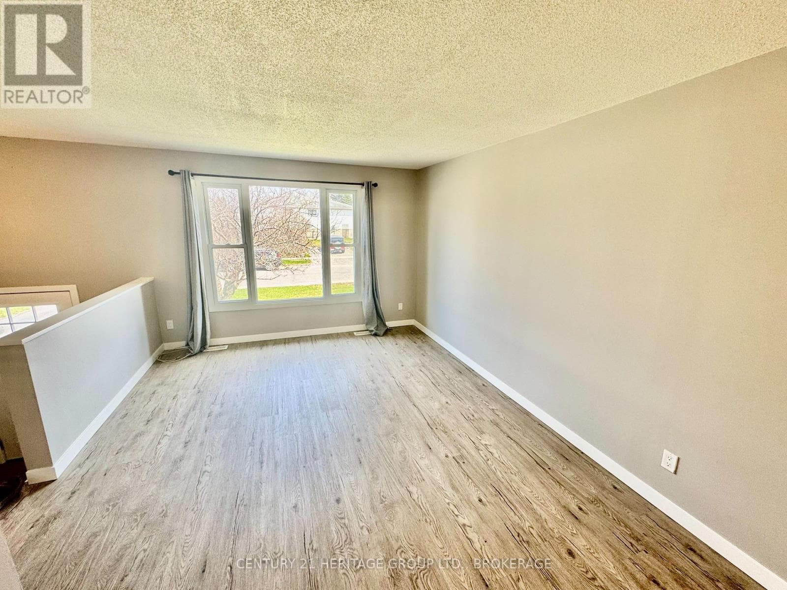 356 OWENS CRESCENT, Kingston — photo 5