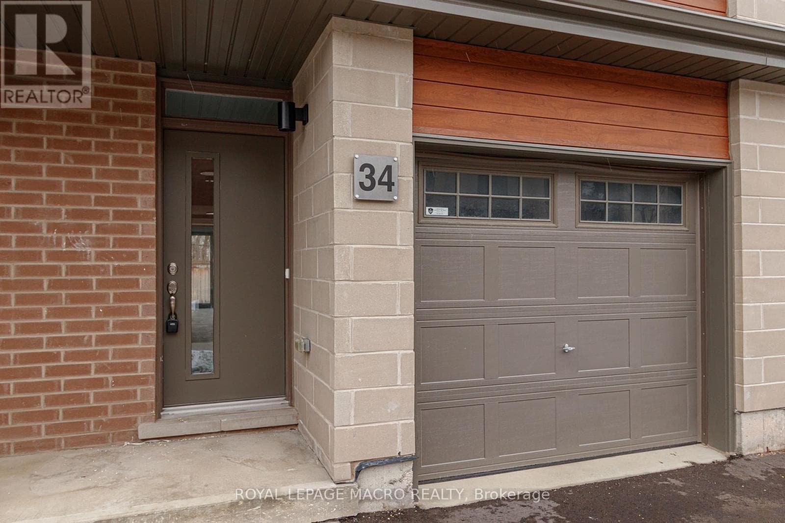 34 WINTERS Crescent, Toronto — photo 4