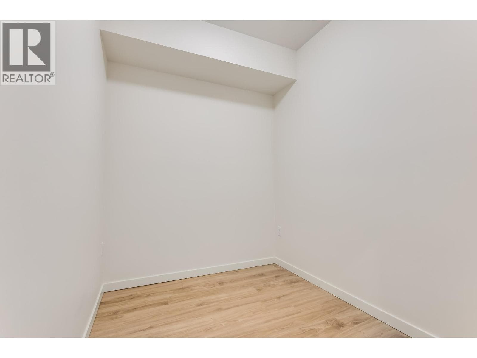 2345 Butt Road Unit# 513, Interior REALTORS® — photo 5