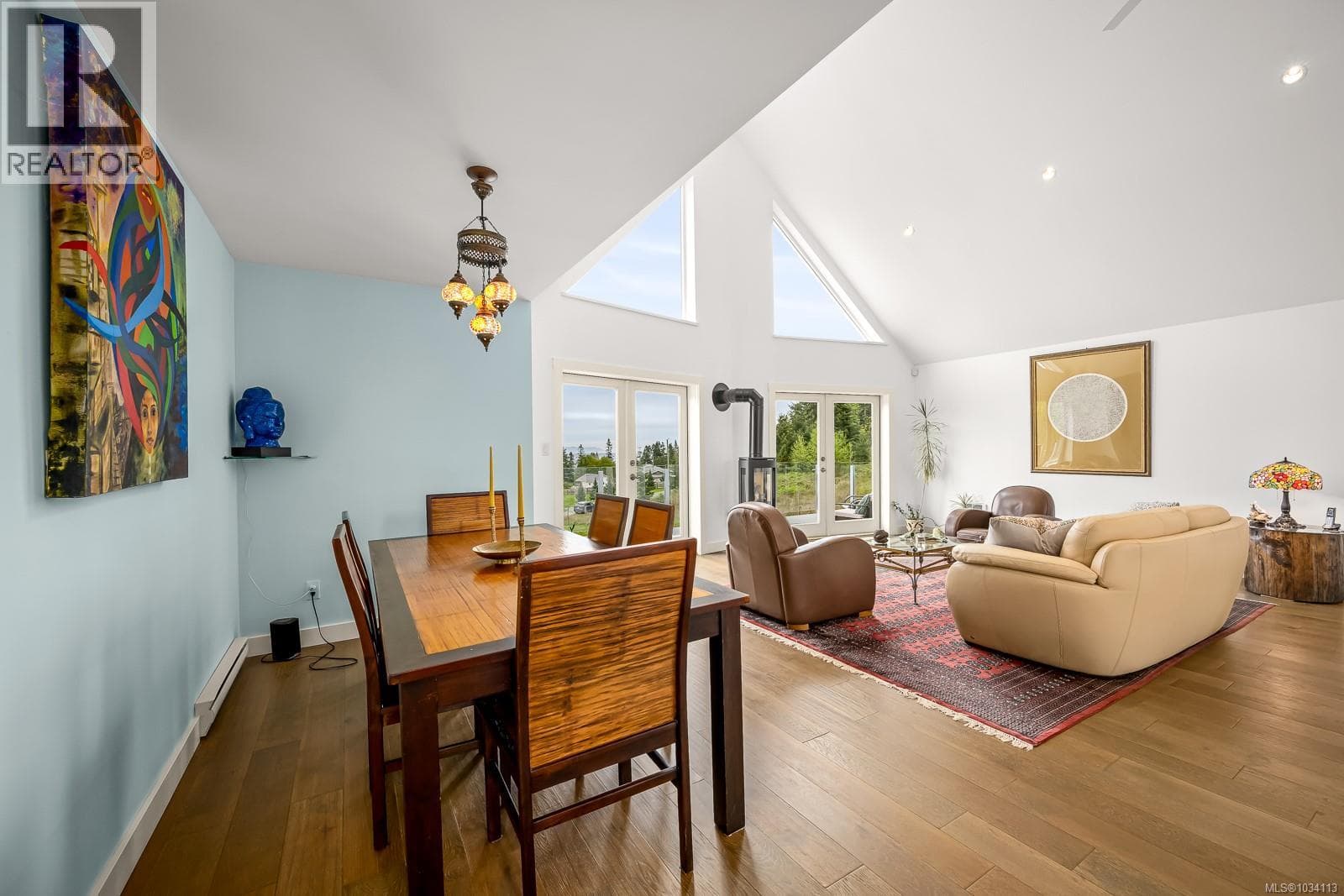 6481 Eagles Dr, Vancouver Island — photo 4