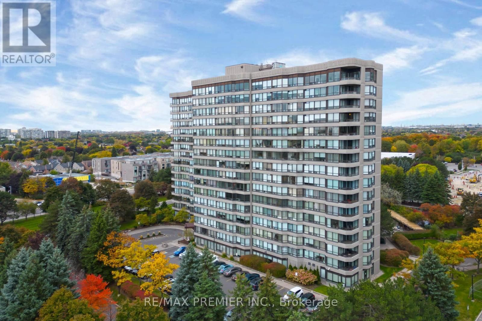1614 - 7440 BATHURST STREET in Concord-Vaughan