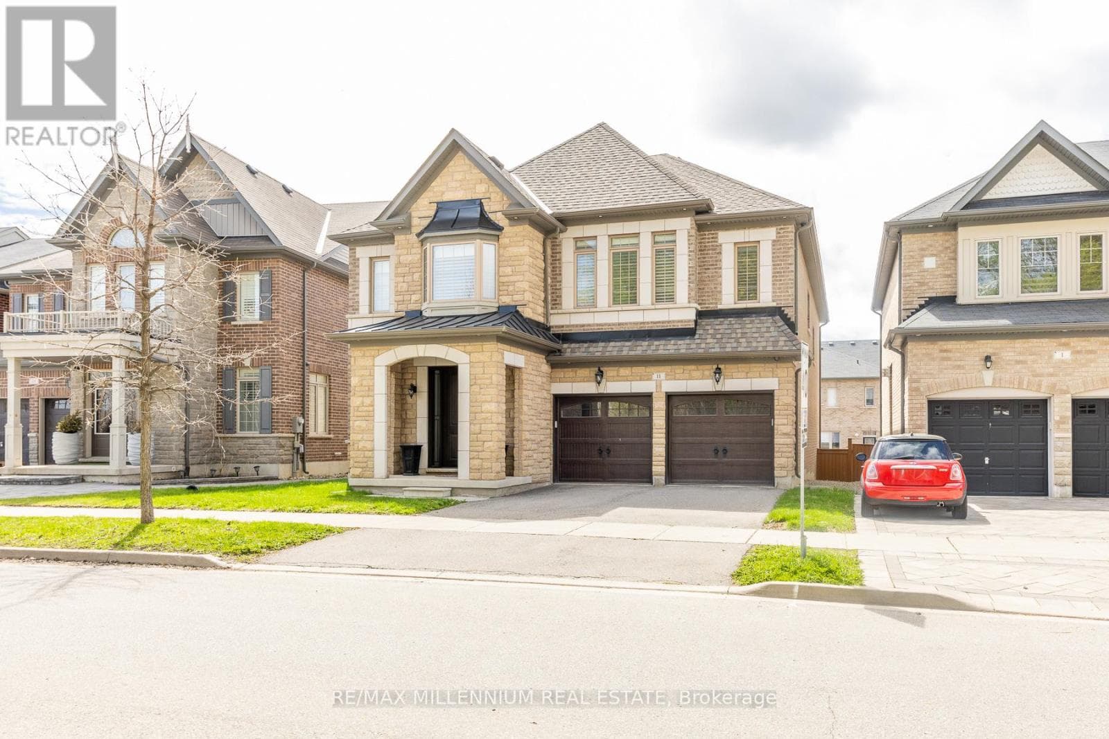 11 ALGOMA DRIVE, Toronto — photo 3