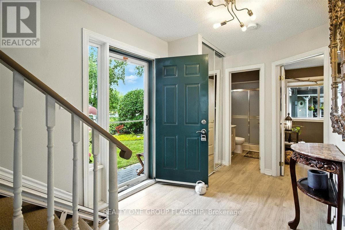 12 - 24 LAGUNA PARKWAY, Toronto — photo 2