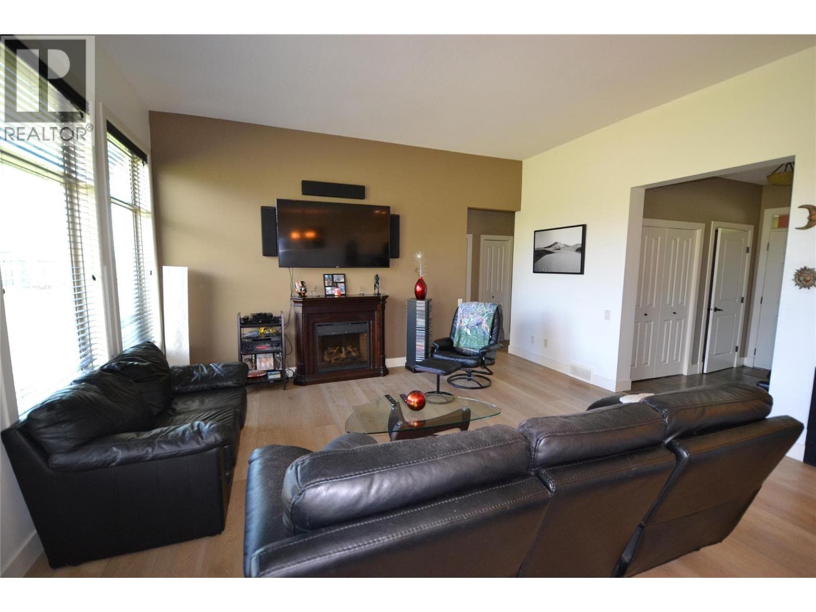 2148 Serrento Lane, Interior REALTORS® — photo 4