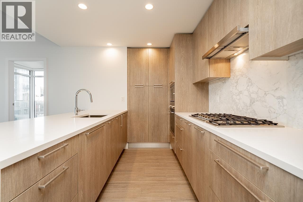 303 6398 SILVER AVENUE, Greater Vancouver — photo 4