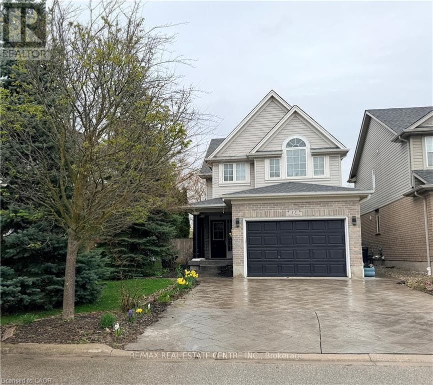 15 GEES WAY in Hespeler