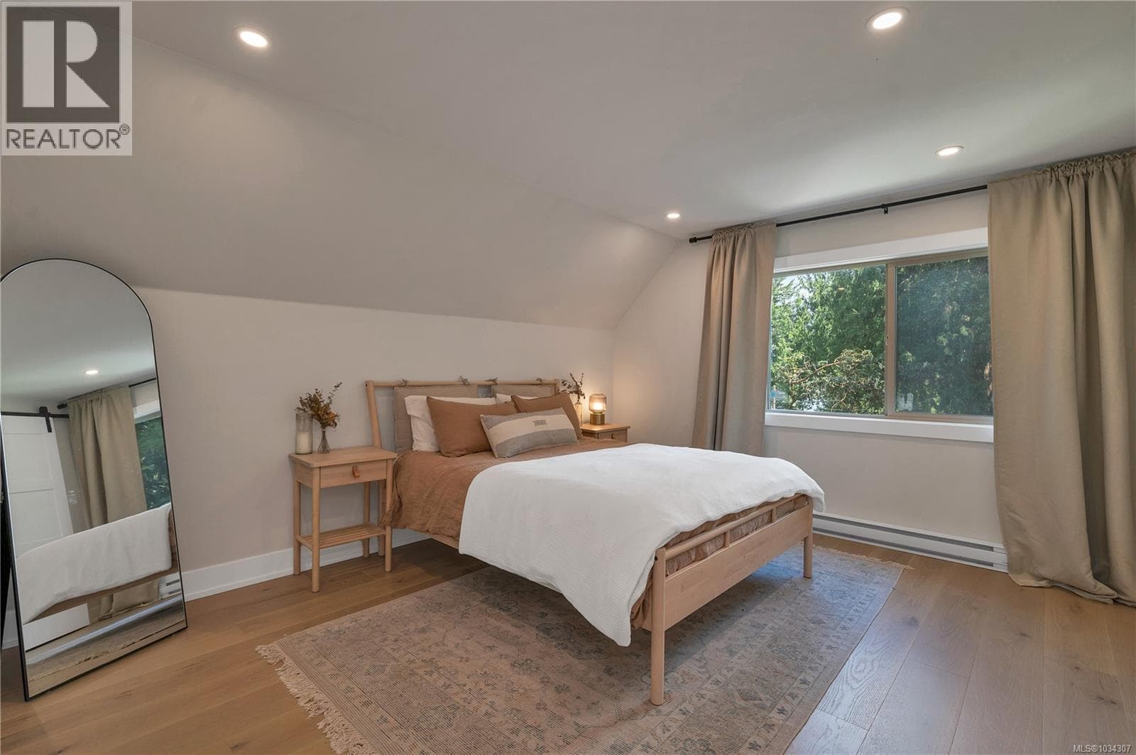 1387 Heriot Bay Rd, Vancouver Island — photo 3