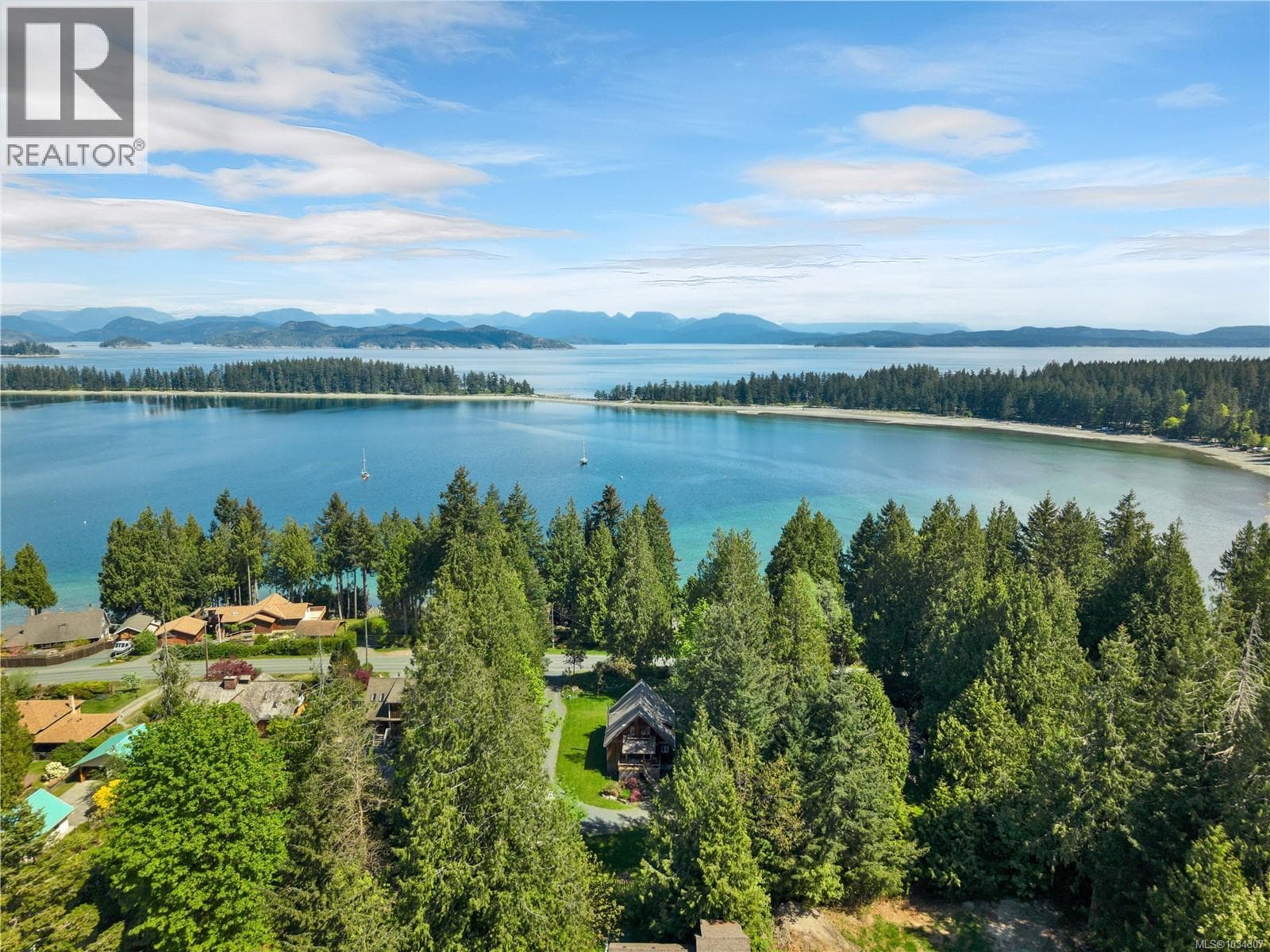 1387 Heriot Bay Rd, Vancouver Island — photo 4