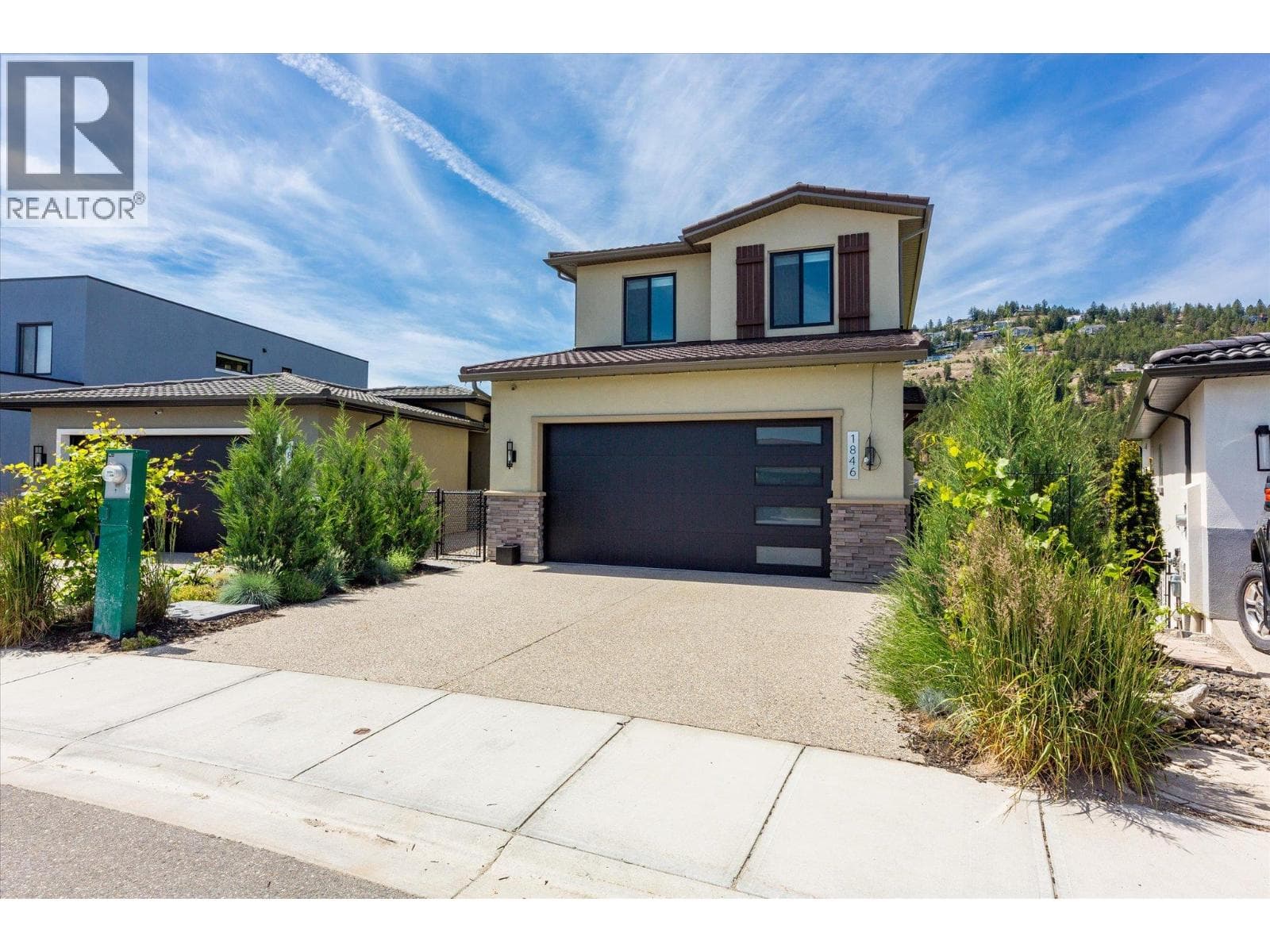 1846 Viewpoint Crescent, Interior REALTORS® — photo 2