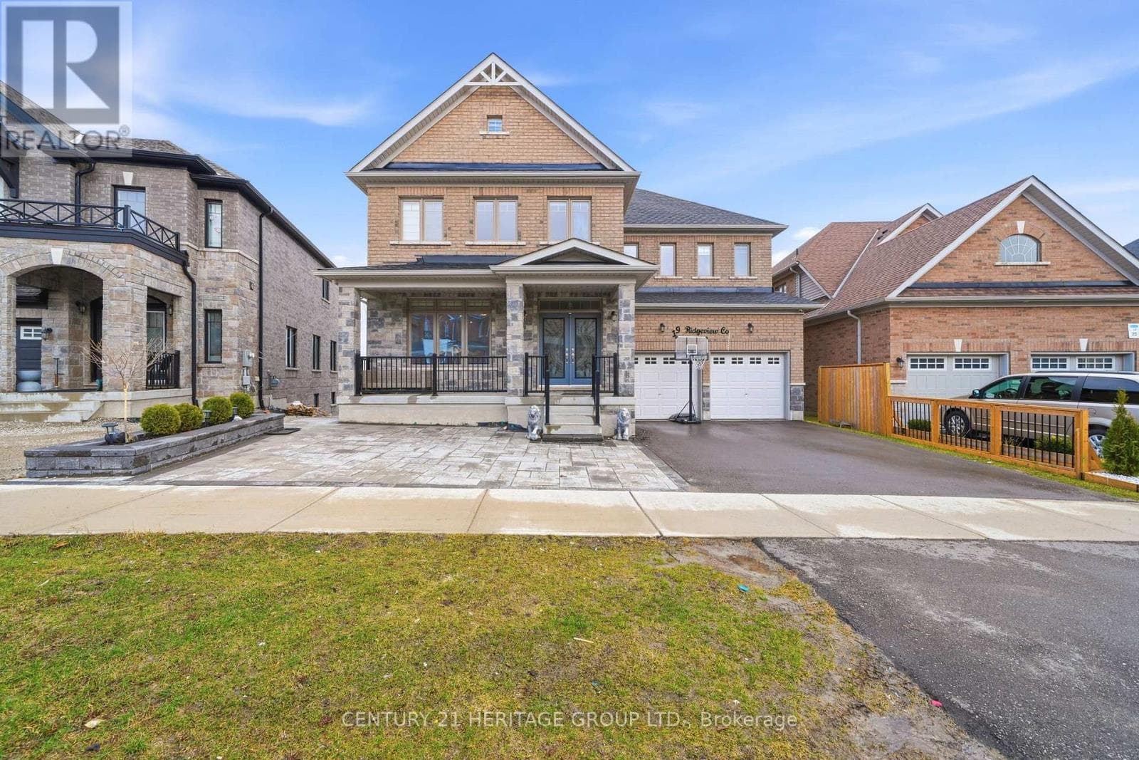 19 RIDGEVIEW COURT, Toronto — photo 2
