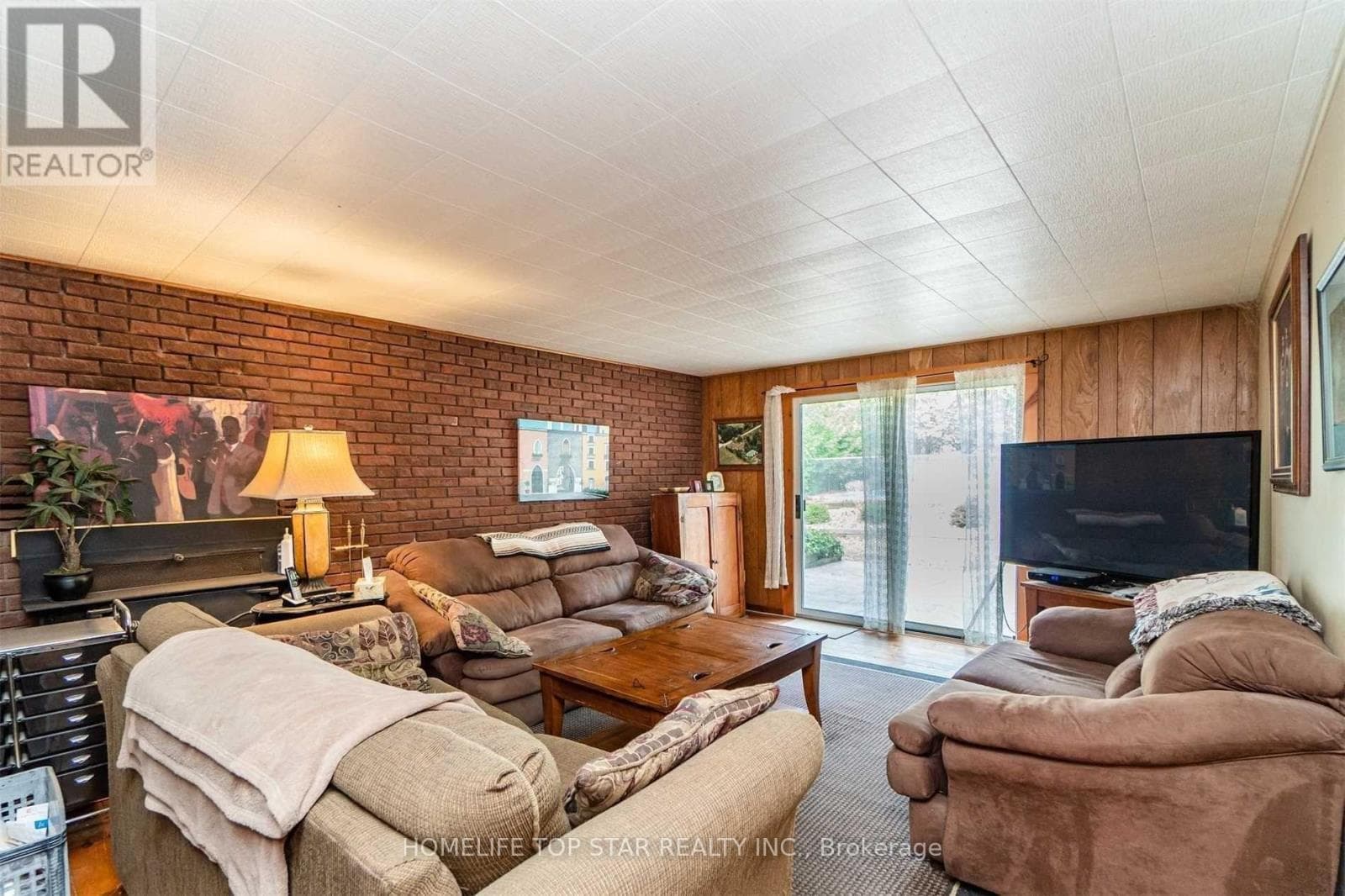 8733 HERITAGE ROAD, Toronto — photo 3