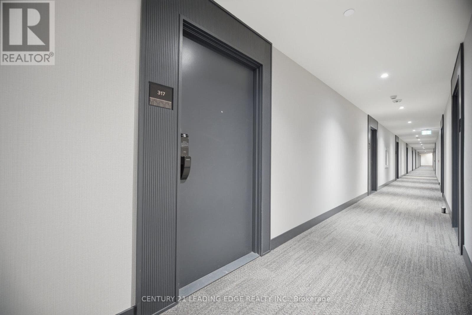 317 - 405 DUNDAS STREET W, Toronto — photo 4