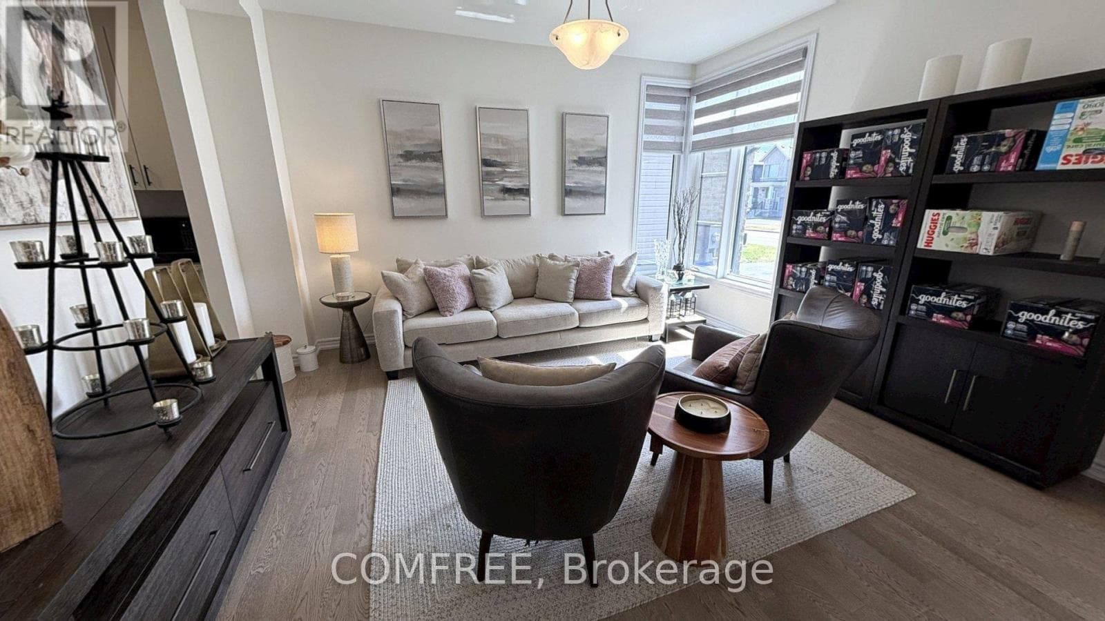 45 DEL RAY CRESCENT, Ottawa — photo 2